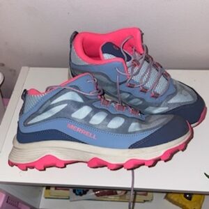 Girls Merrell Hiking Shoe 5M
